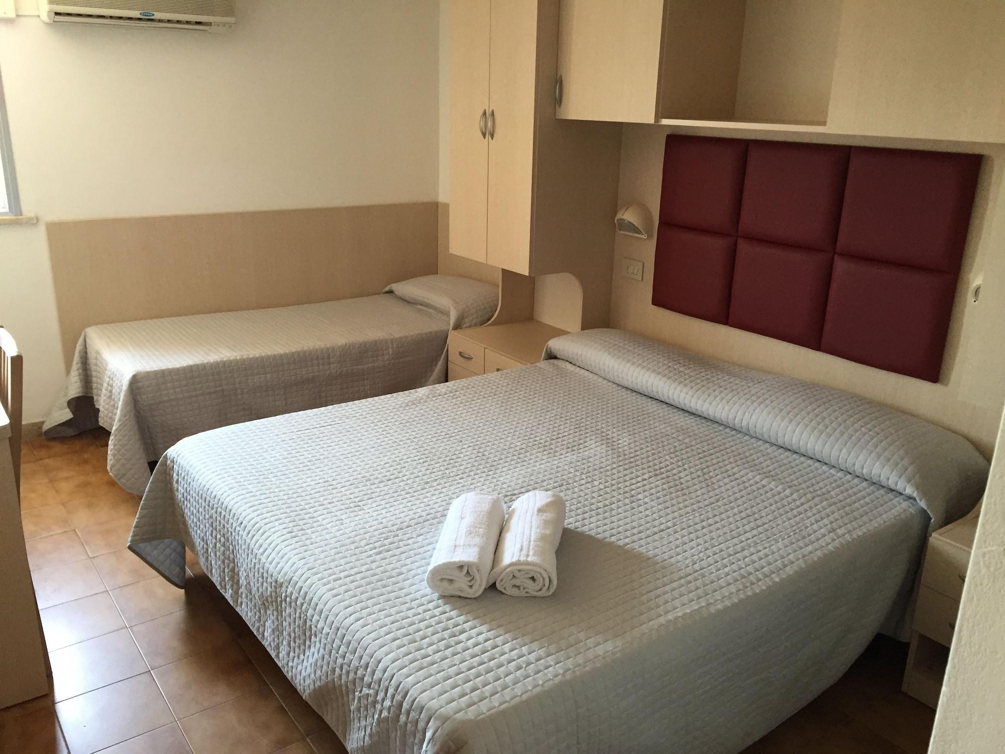 Hotel Stresa Rimini Esterno foto