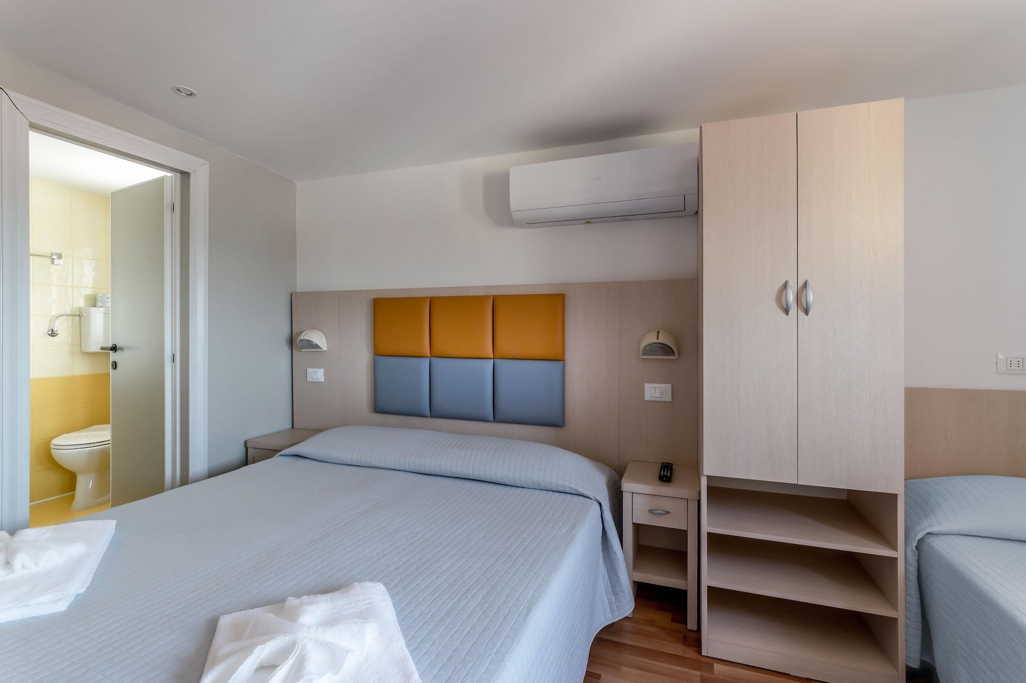 Hotel Stresa Rimini Esterno foto