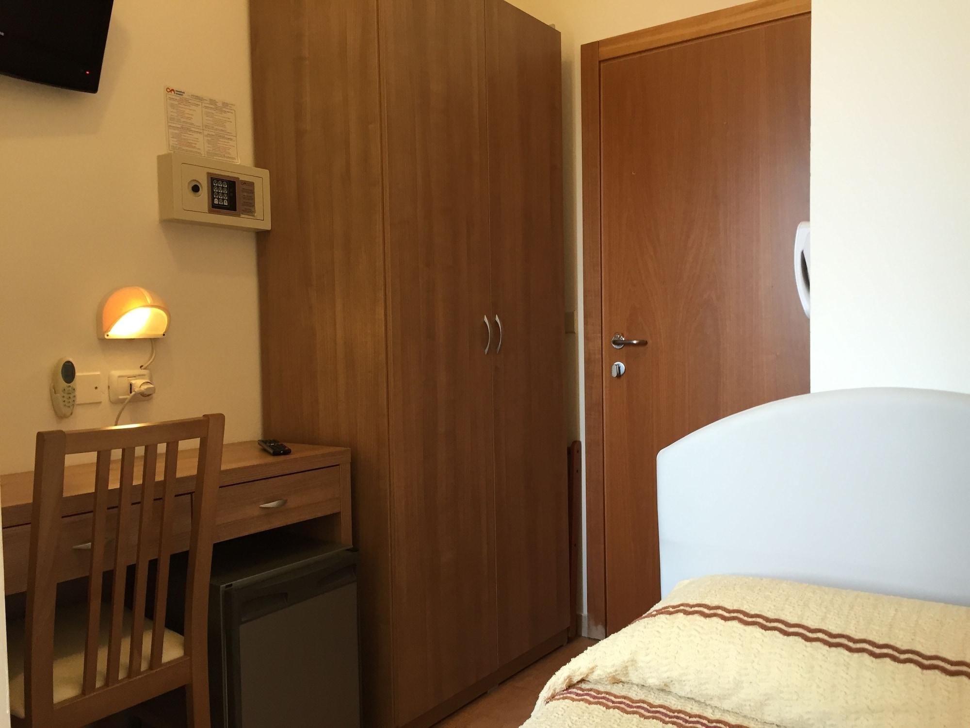 Hotel Stresa Rimini Esterno foto